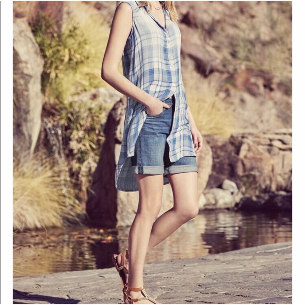 Sleeveless Button Down Tunic